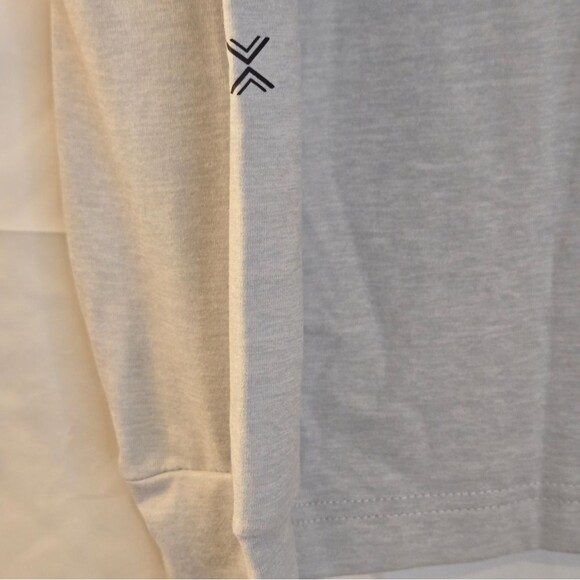 Xersion Studio Men's Heather Gray Long Sleeve Hoodie Activewear Shirt Medium NWT - Picture 10 of 14